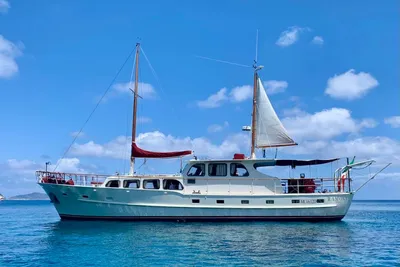 1964 Custom Motoryacht with stabilising sails