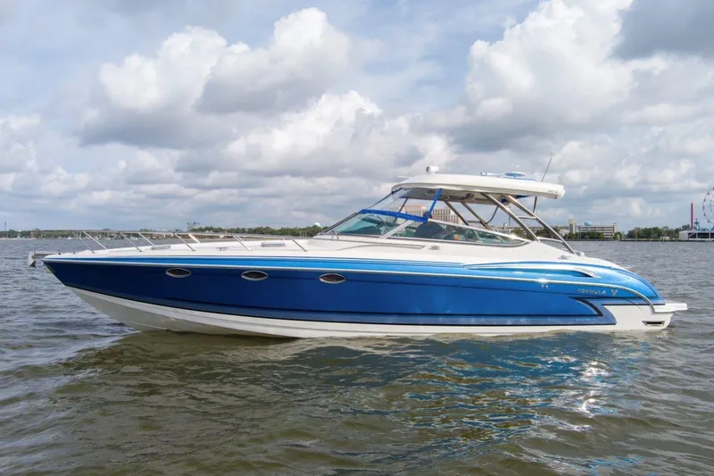 Bluebird Yacht Photos Pics 2017 37 Formula 370 SS Bluebird Profile