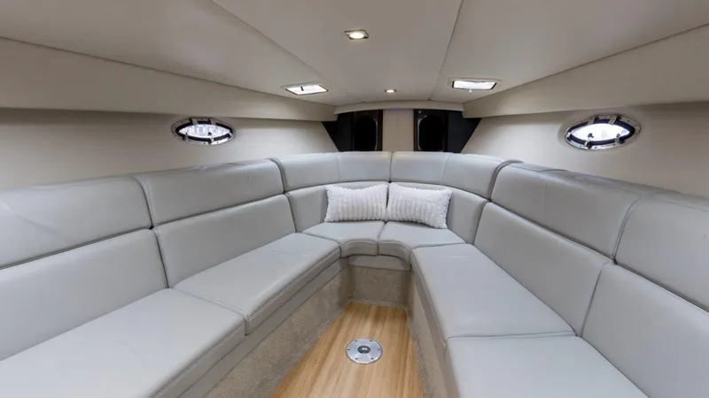 Bluebird Yacht Photos Pics 2017 37 Formula 370 SS Bluebird Cabin