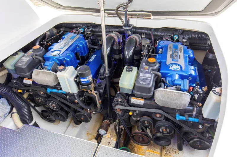 Bluebird Yacht Photos Pics 2017 37 Formula 370 SS Bluebird Engines