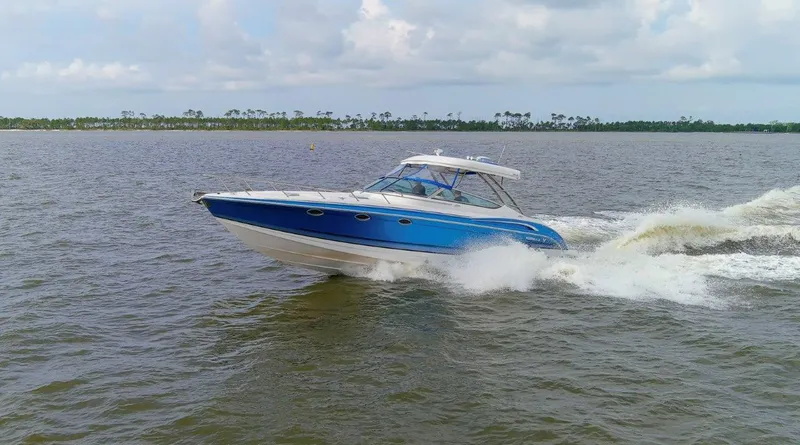 Bluebird Yacht Photos Pics 2017 37 Formula 370 SS Bluebird Port