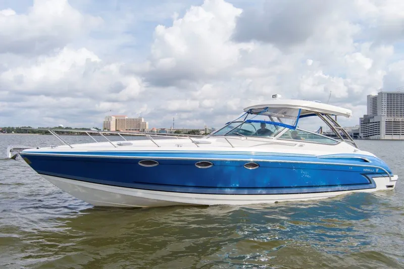 Bluebird Yacht Photos Pics 2017 37 Formula 370 SS Bluebird Port