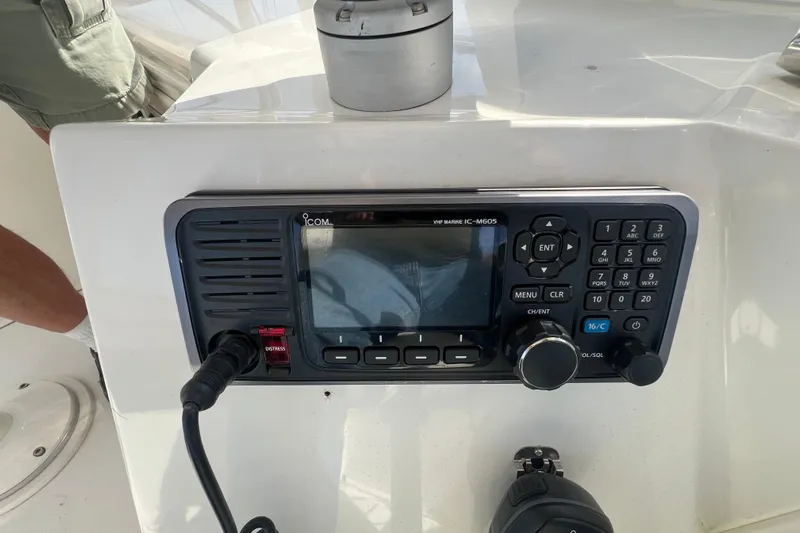  Yacht Photos Pics VHF marine radio on 2005 Sabre Flybridge boat dashboard.