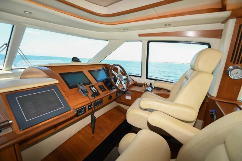 Dreamscape Yacht Photos Pics Helm