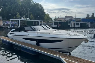 Parker Poland 850 Voyager