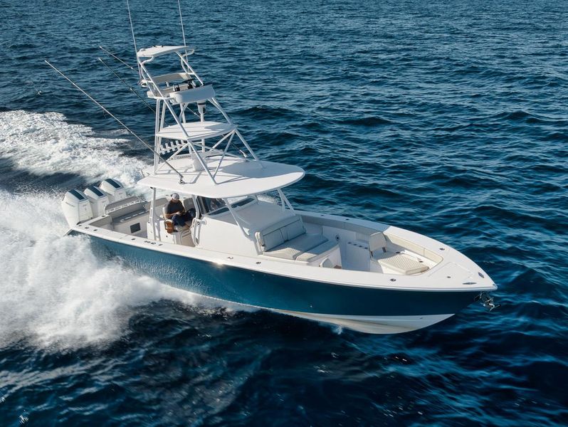 2022 Jupiter 43 Center Console