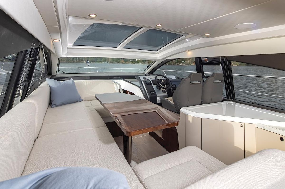 2025 Fairline 47 