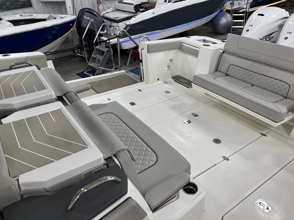 2023 Pursuit S 428 Center Console for sale - YachtWorld