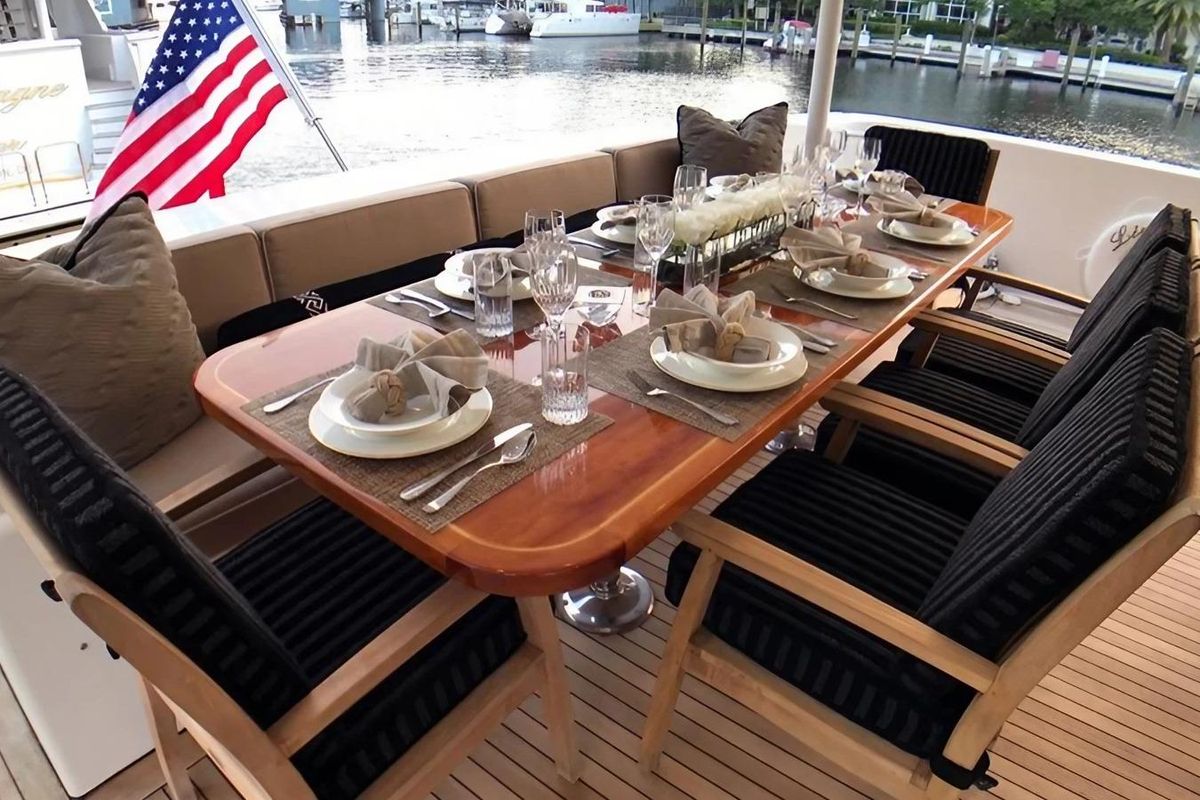 2005 Pacific Mariner 85 