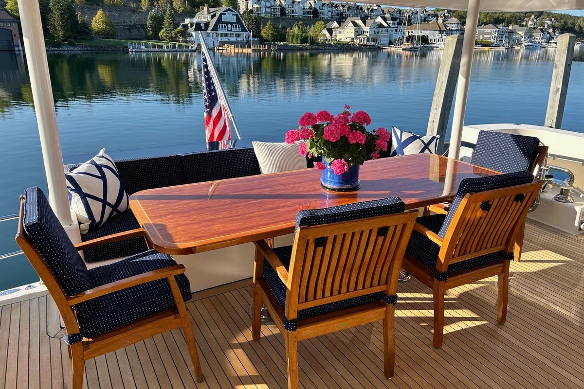 2005 Pacific Mariner 85 