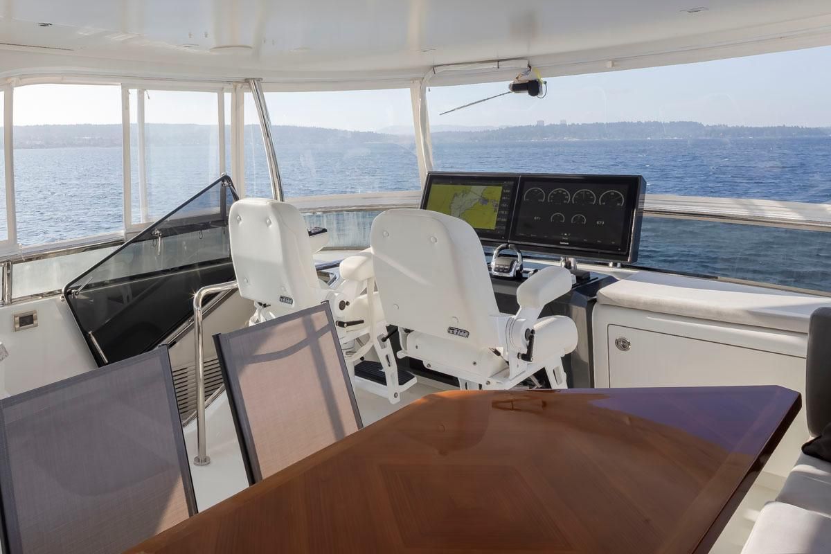 2017 Ocean Alexander 70 