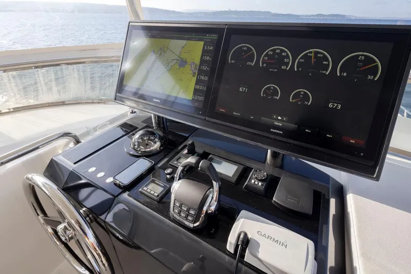 Crescent Moon Yacht Photos Pics 