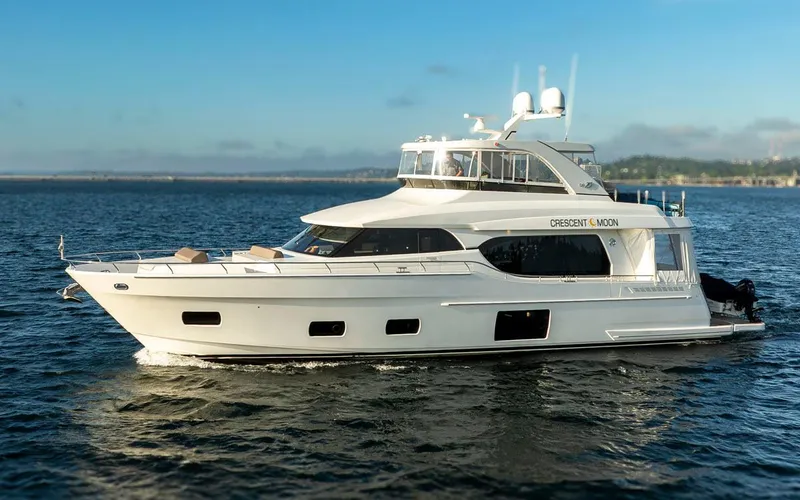 Crescent Moon Yacht Photos Pics 2017 Ocean Alexander 70E Motoryacht cruising on open water.