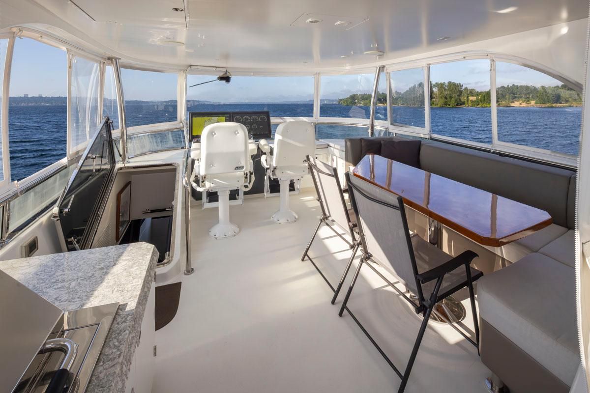 2017 Ocean Alexander 70 