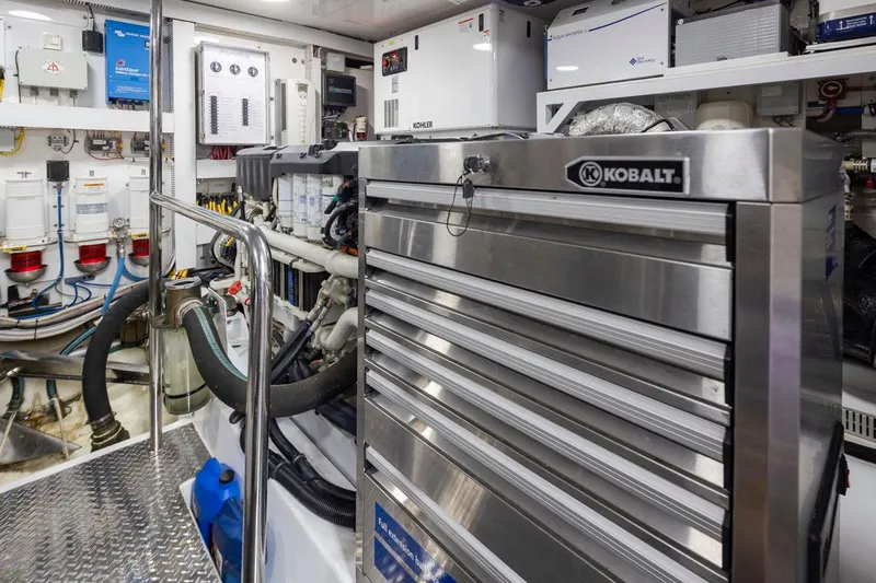 Crescent Moon Yacht Photos Pics 