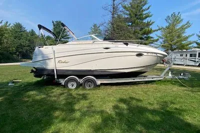 Rinker 250 Fiesta Vee EC