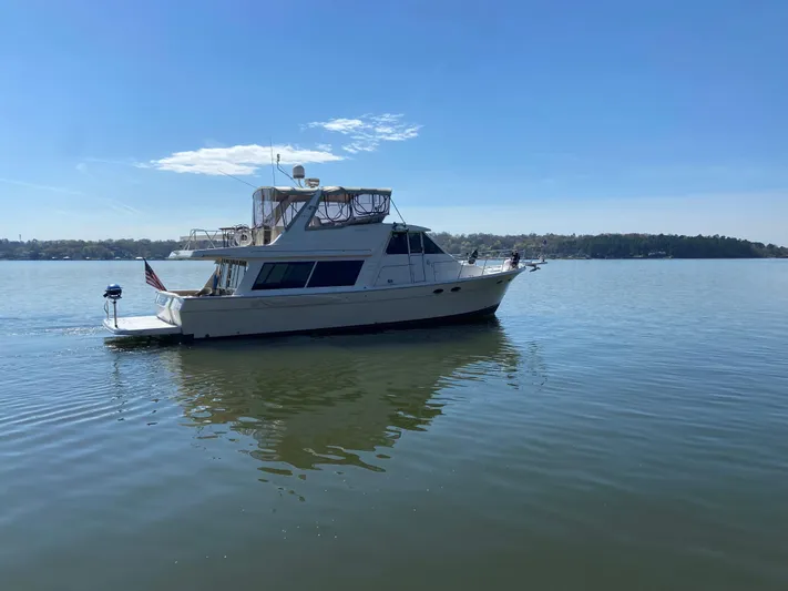 Huckleberry Friend Yacht Photos Pics 