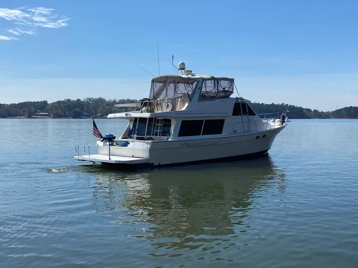 Huckleberry Friend Yacht Photos Pics 