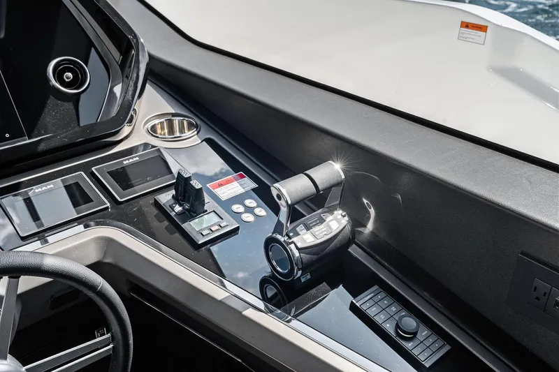 Don Tortuga Yacht Photos Pics 2024 Sunseeker Ocean 90 yacht helm with modern controls and sleek design.