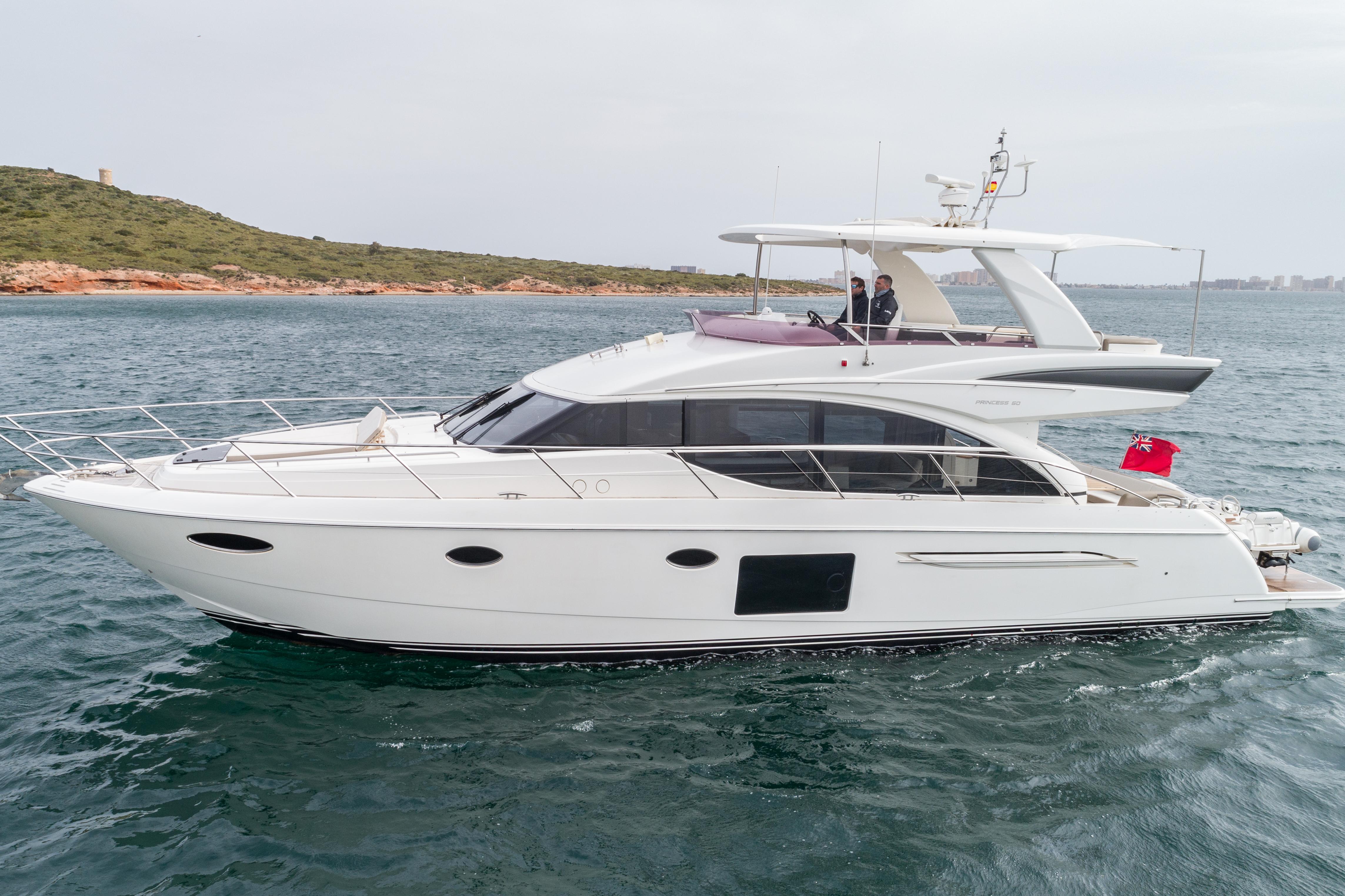 2015 Princess 60 Motor Yacht For Sale - YachtWorld