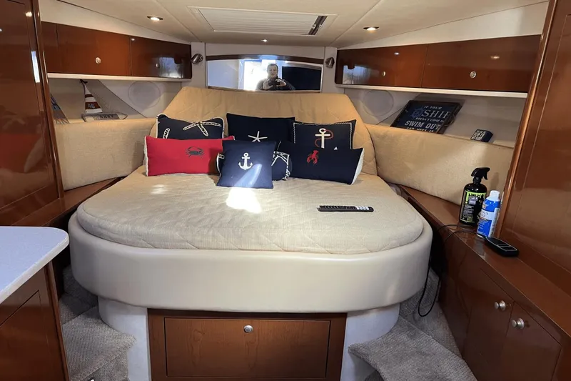 Rest Assured Yacht Photos Pics 