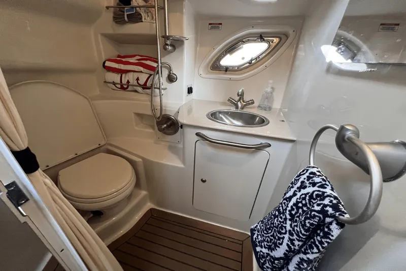 Rest Assured Yacht Photos Pics 