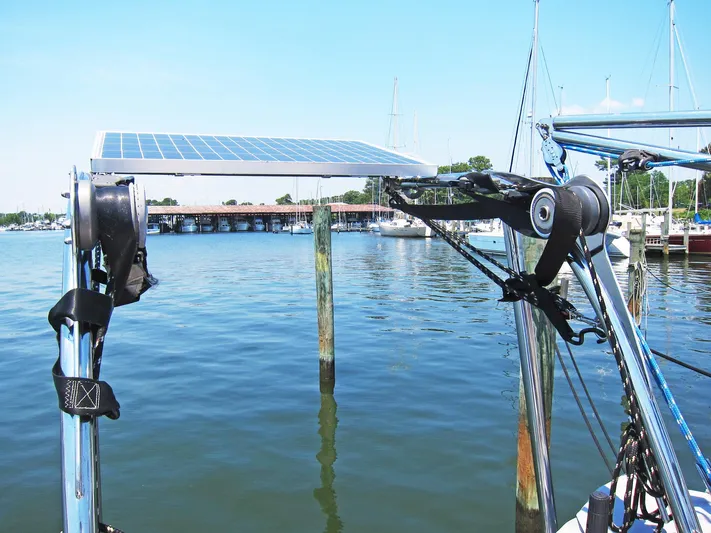 China Doll Yacht Photos Pics Davit and solar panel