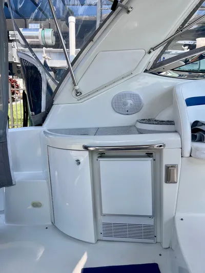 Still Groovin Yacht Photos Pics 