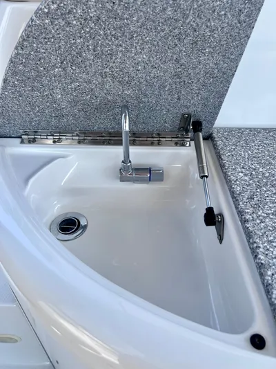 Still Groovin Yacht Photos Pics 