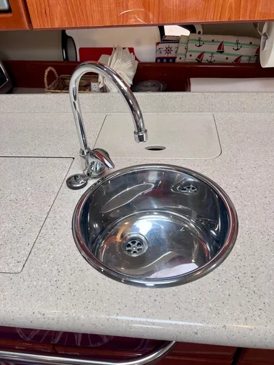 Still Groovin Yacht Photos Pics 