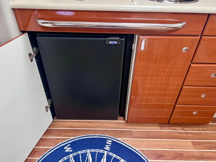 Still Groovin Yacht Photos Pics 