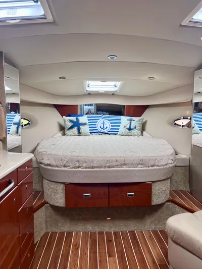 Still Groovin Yacht Photos Pics 