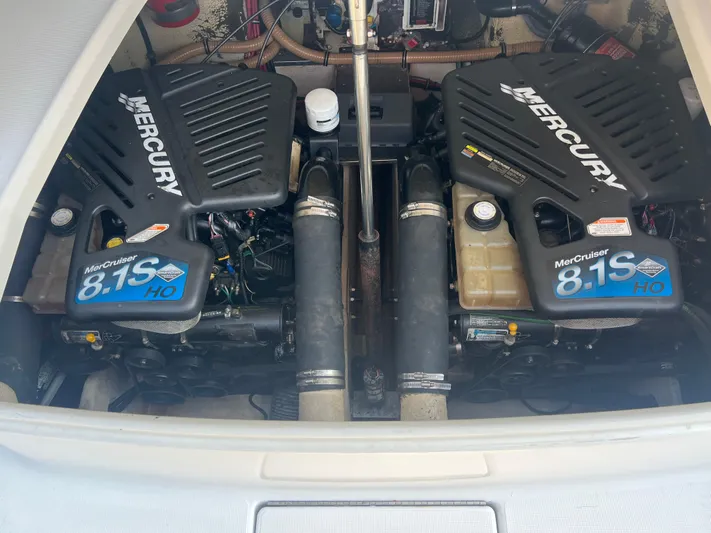 Still Groovin Yacht Photos Pics 