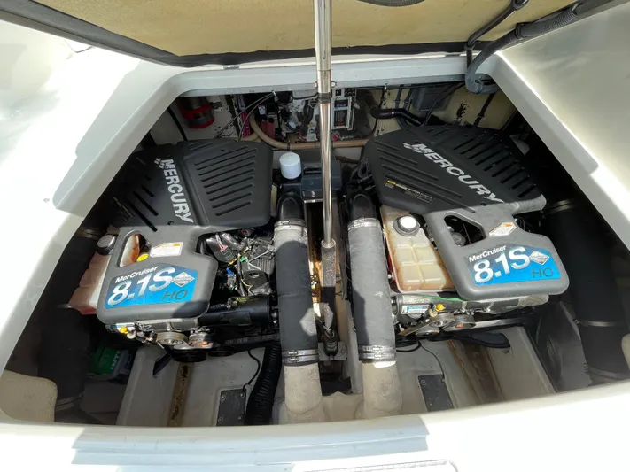 Still Groovin Yacht Photos Pics 