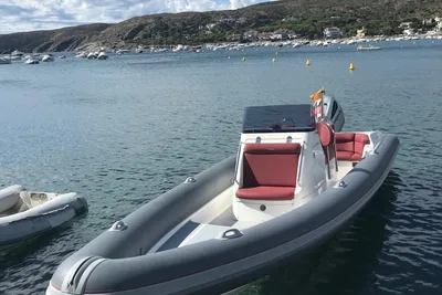 2012 Scorpion 8.1M