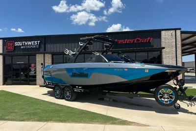 Malibu Wakesetter 25 LSV