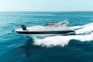 2004 Azimut Atlantis 47