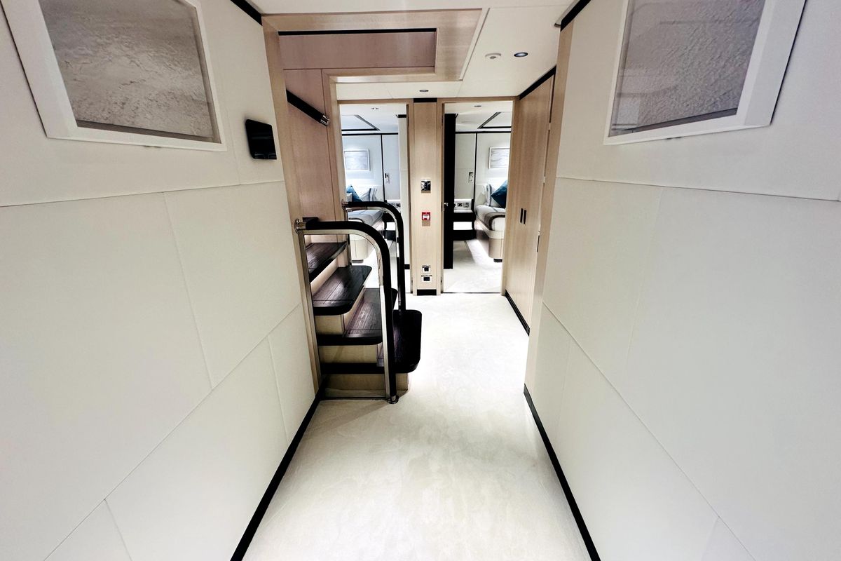 2023 Majesty 120 