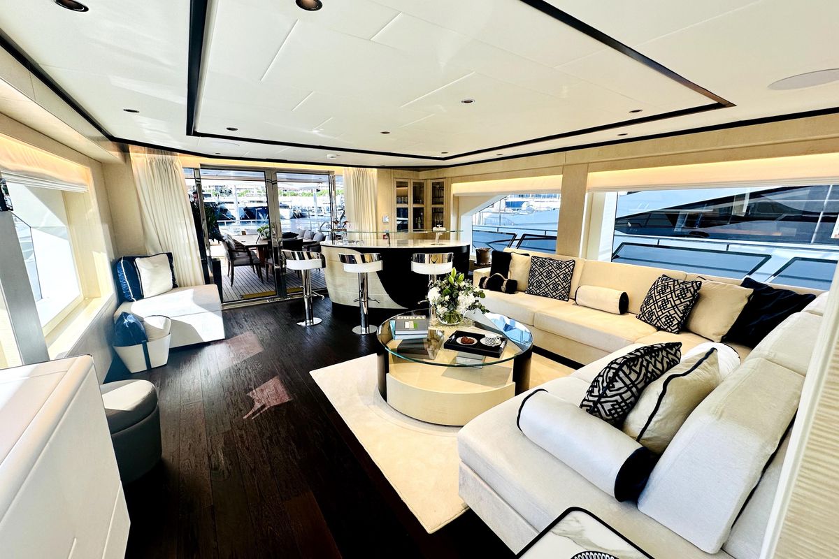 2023 Majesty 120 