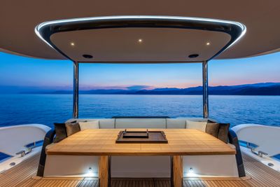 Yacht