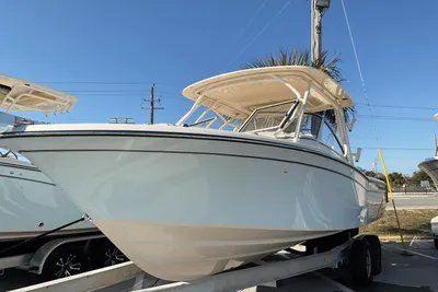 Grady-White Freedom 235