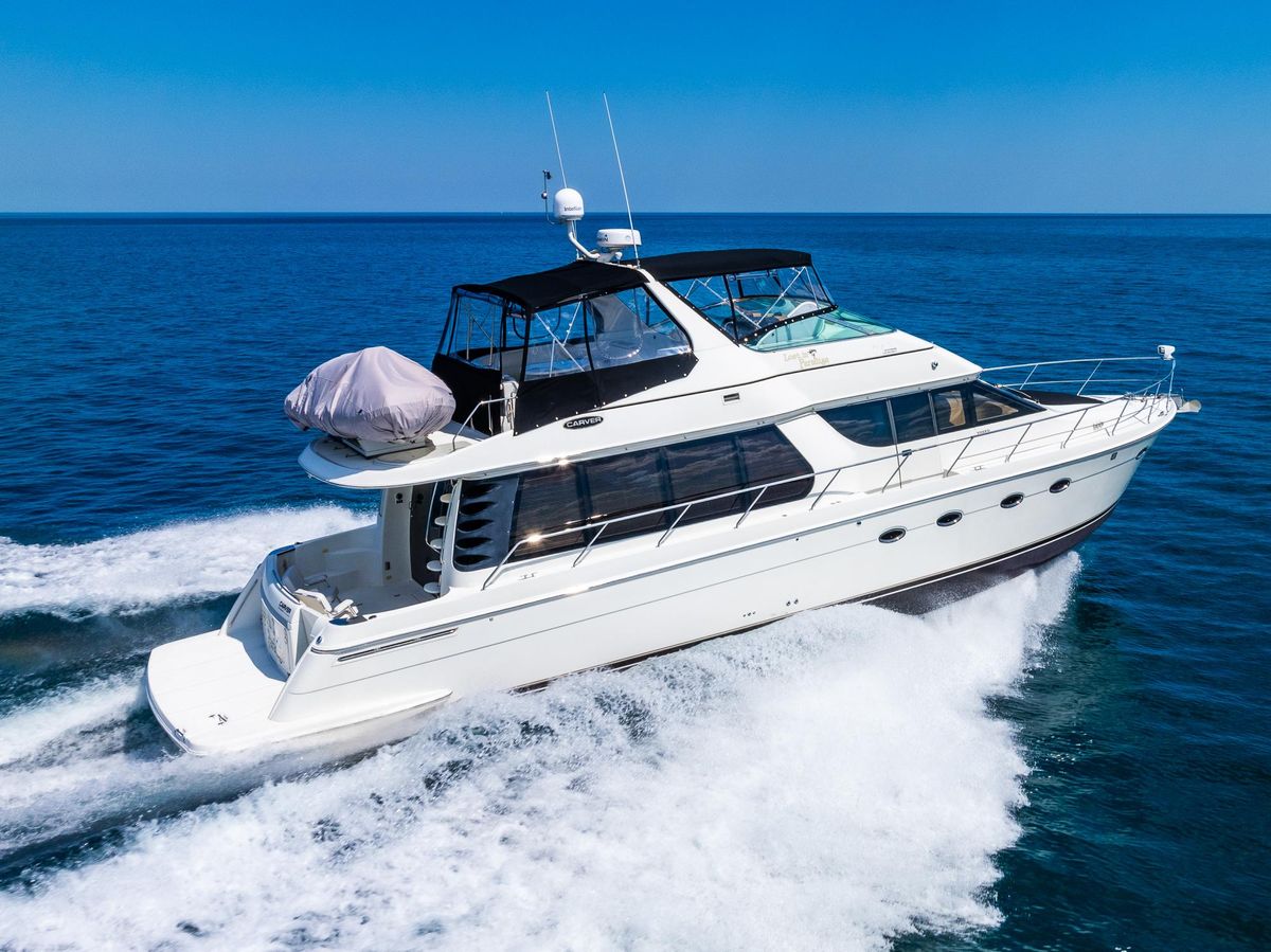 2004 Carver 57 