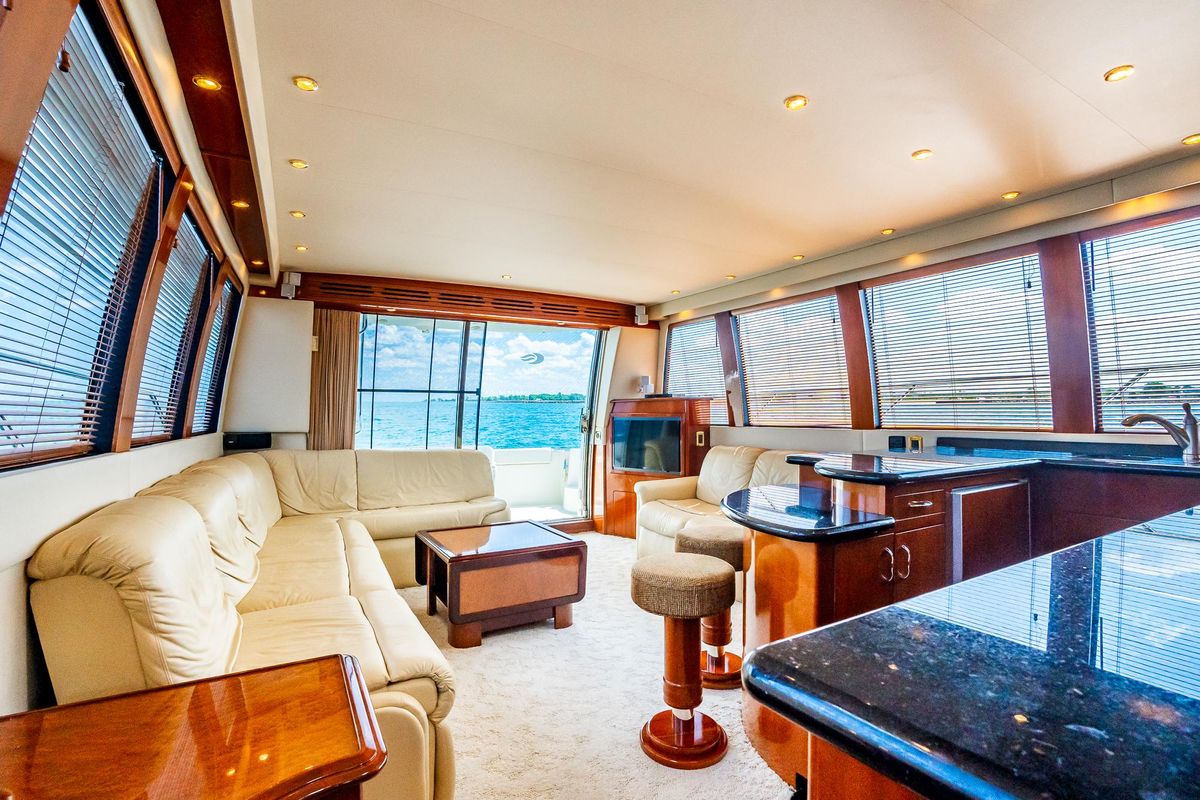 2004 Carver 57 