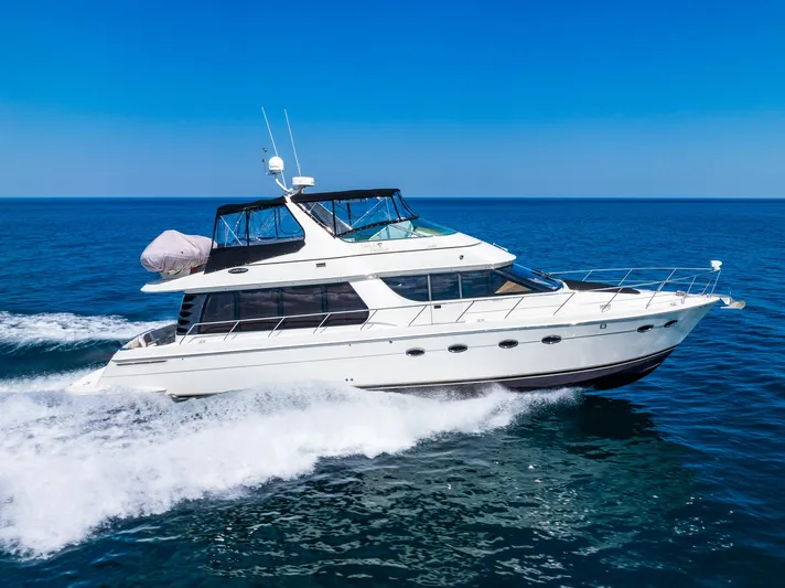 Lost In Paradise III Yacht Photos Pics 