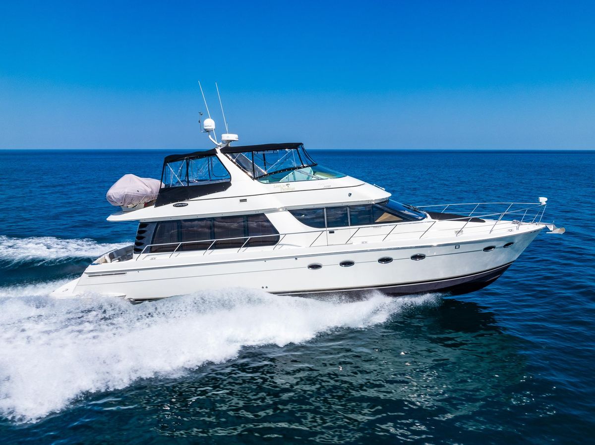 2004 Carver 57 