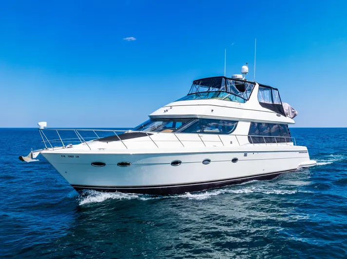 Lost In Paradise III Yacht Photos Pics 