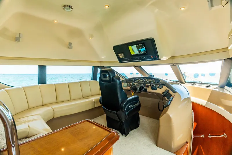 Lost In Paradise III Yacht Photos Pics 