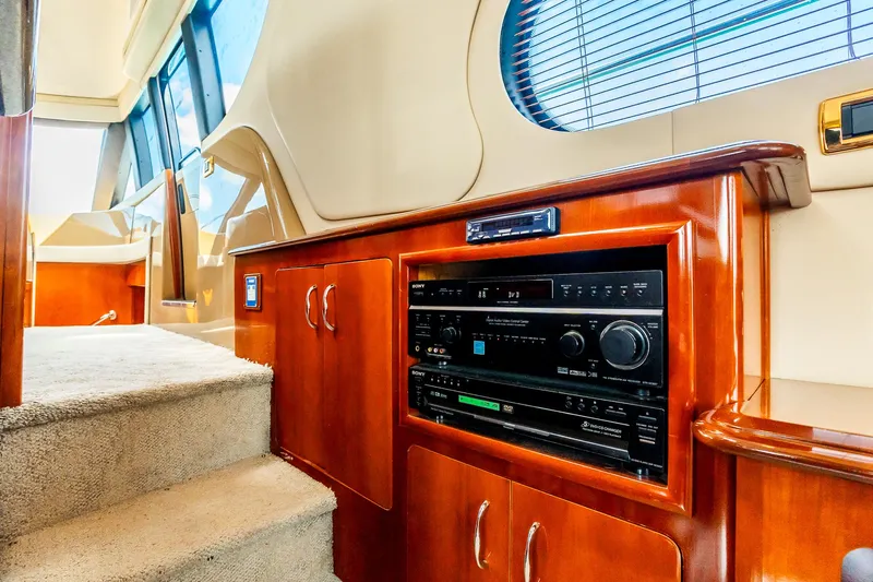 Lost In Paradise III Yacht Photos Pics 