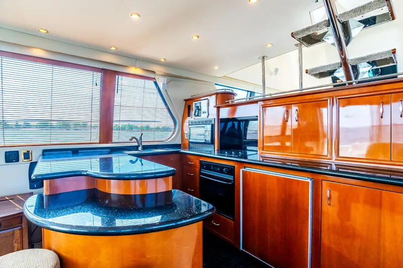 Lost In Paradise III Yacht Photos Pics 