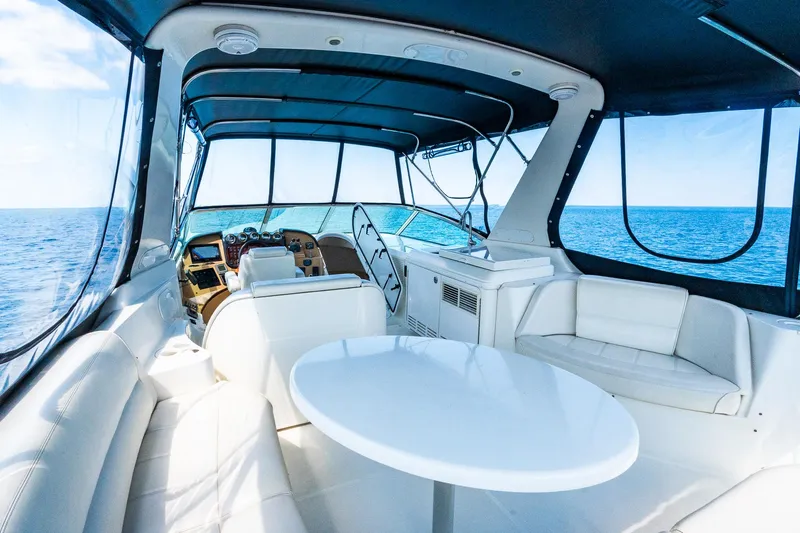 Lost In Paradise III Yacht Photos Pics 